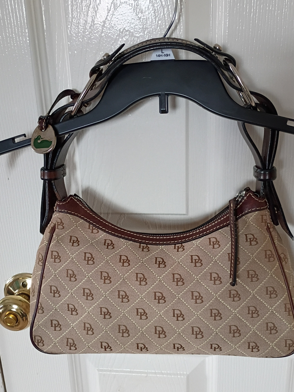 Y2K Dooney & Bourke signature monogram shoulder bag